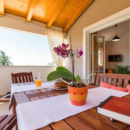 Villa Luxurious Mediterranean House *