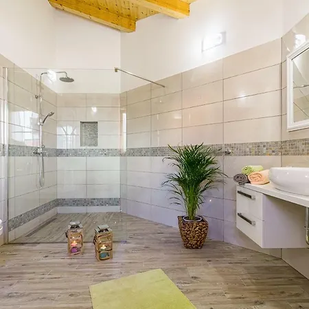 Luxurious Mediterranean House Villa Kavran